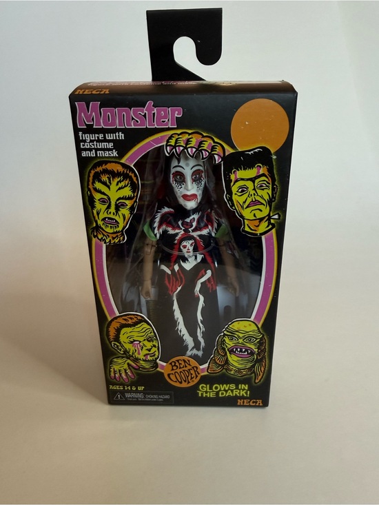 Ben cooper Other - NECA * BEN COOPER Monster Series 1 * GLOW IN THE DARK VAMPIRE GIRL * NIB